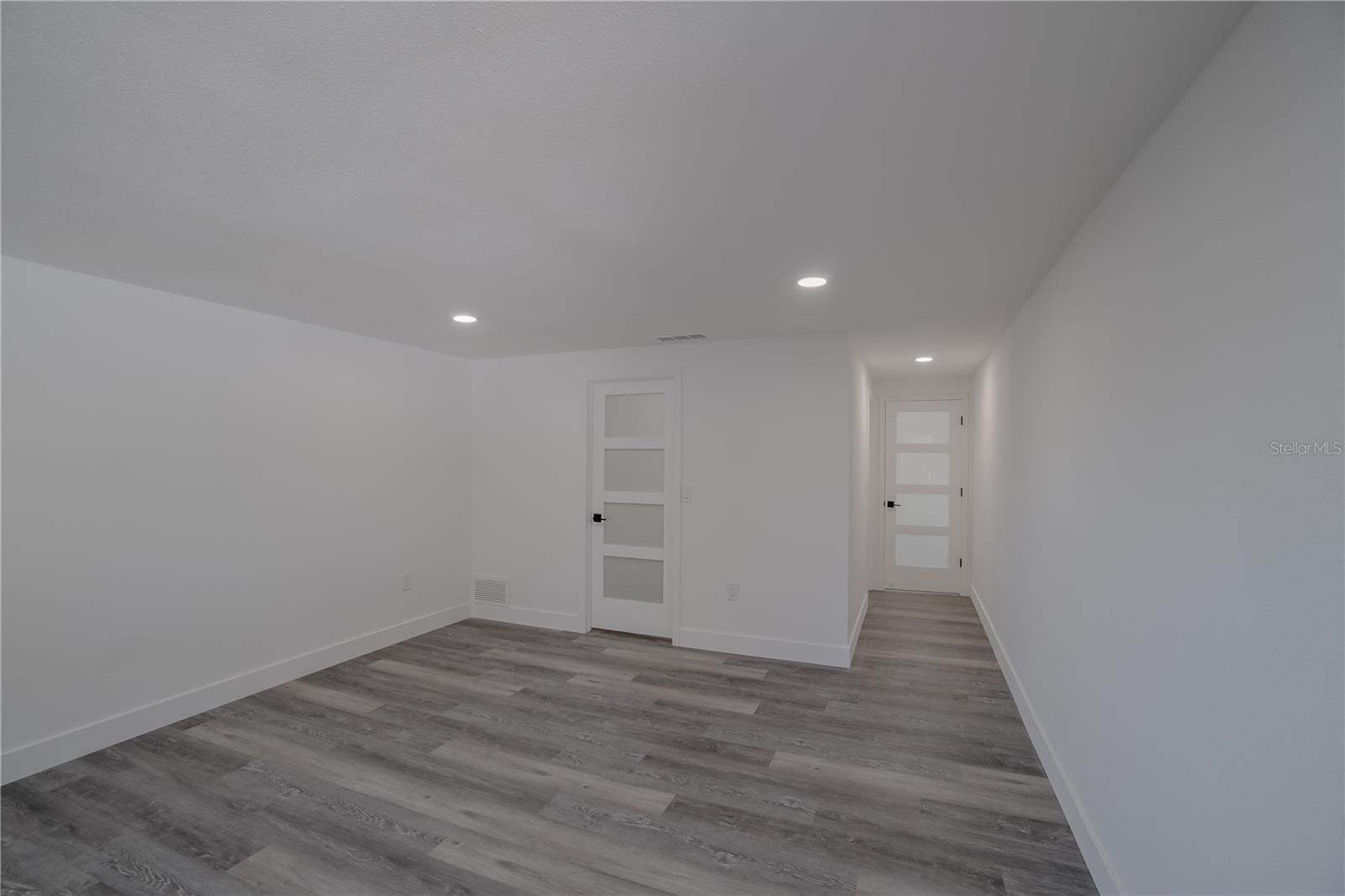 VENICE GARDENS - Residential