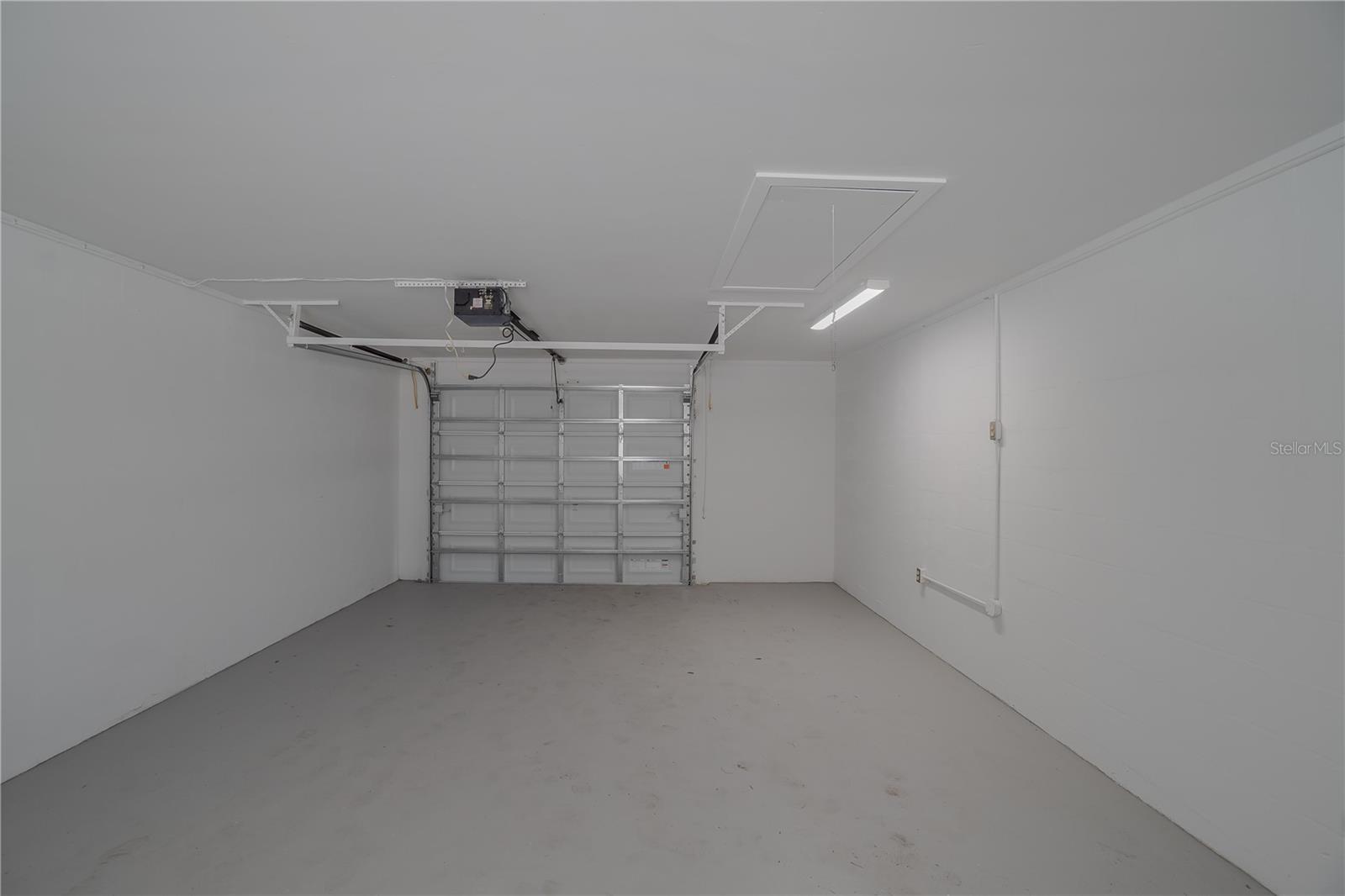 VENICE GARDENS - Residential