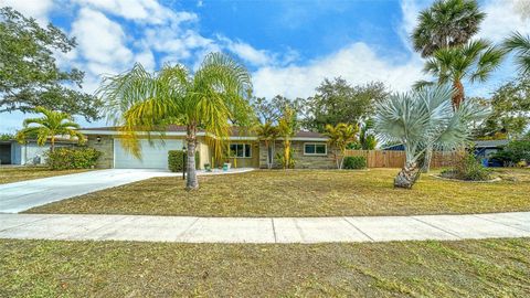 Photo of 3037 Lockwood Terrace, Sarasota, FL 34231 (MLS # A4681677)
