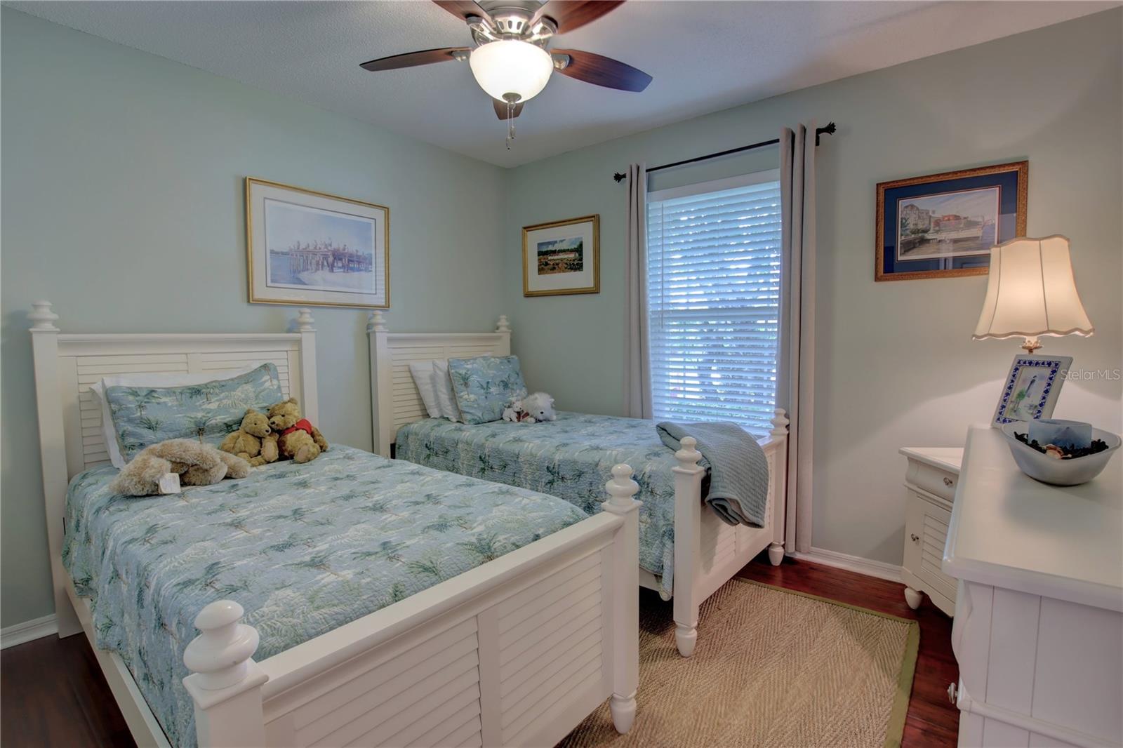MISTY OAKS - Residential