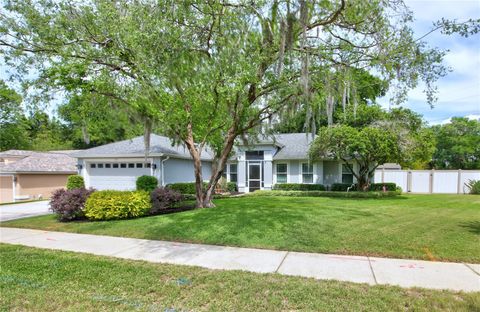 Photo of 301 Oak Leaf Circle, Lake Mary, FL 32746 (MLS # O6399068)