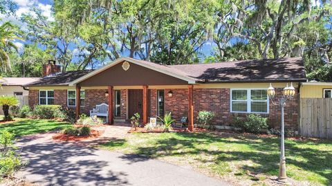 Photo of 18835 Tracer Drive, Lutz, FL 33549 (MLS # TB8499742)
