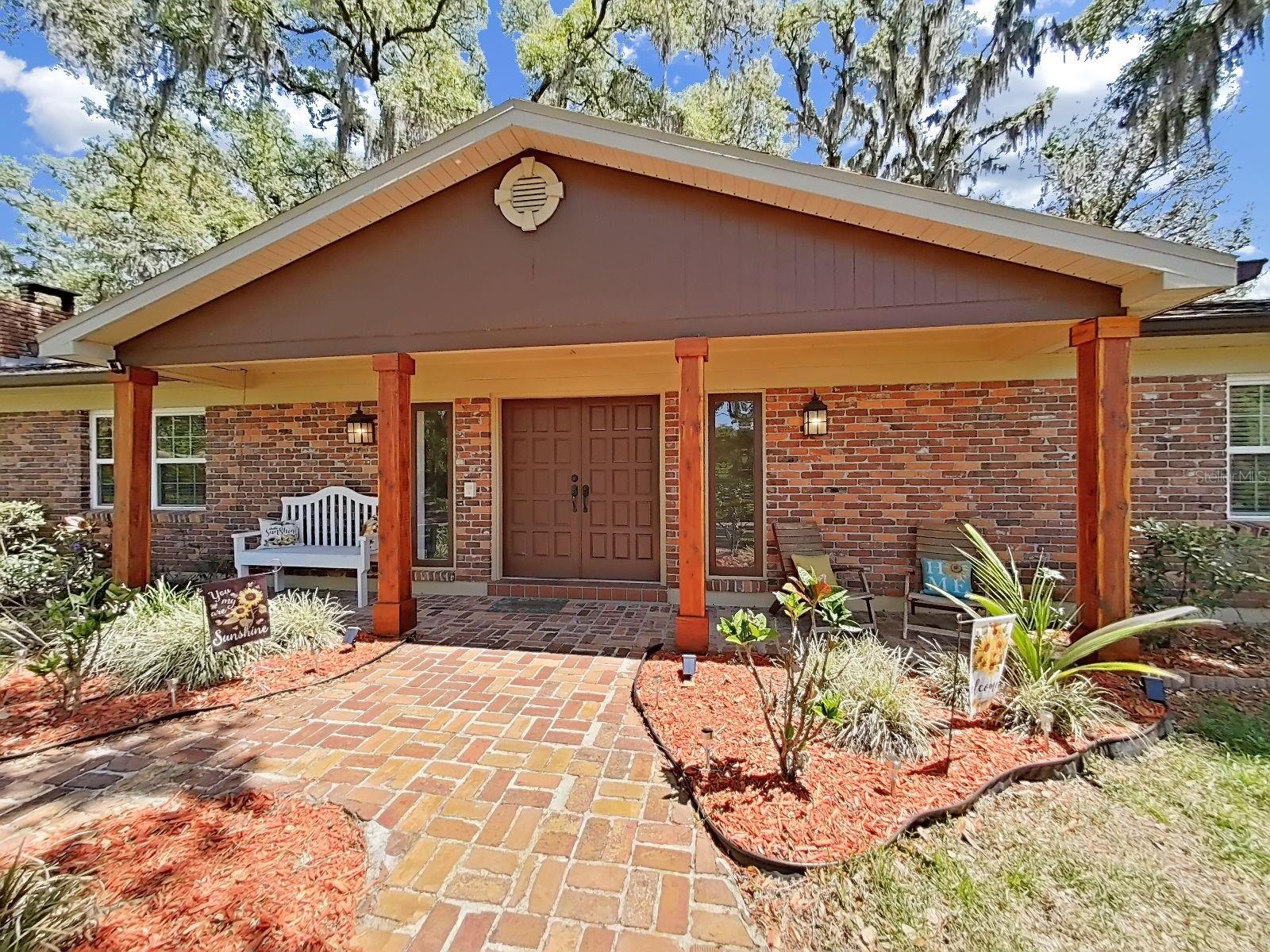 TRACERS LAKE KEEN ESTATES UNI - Residential