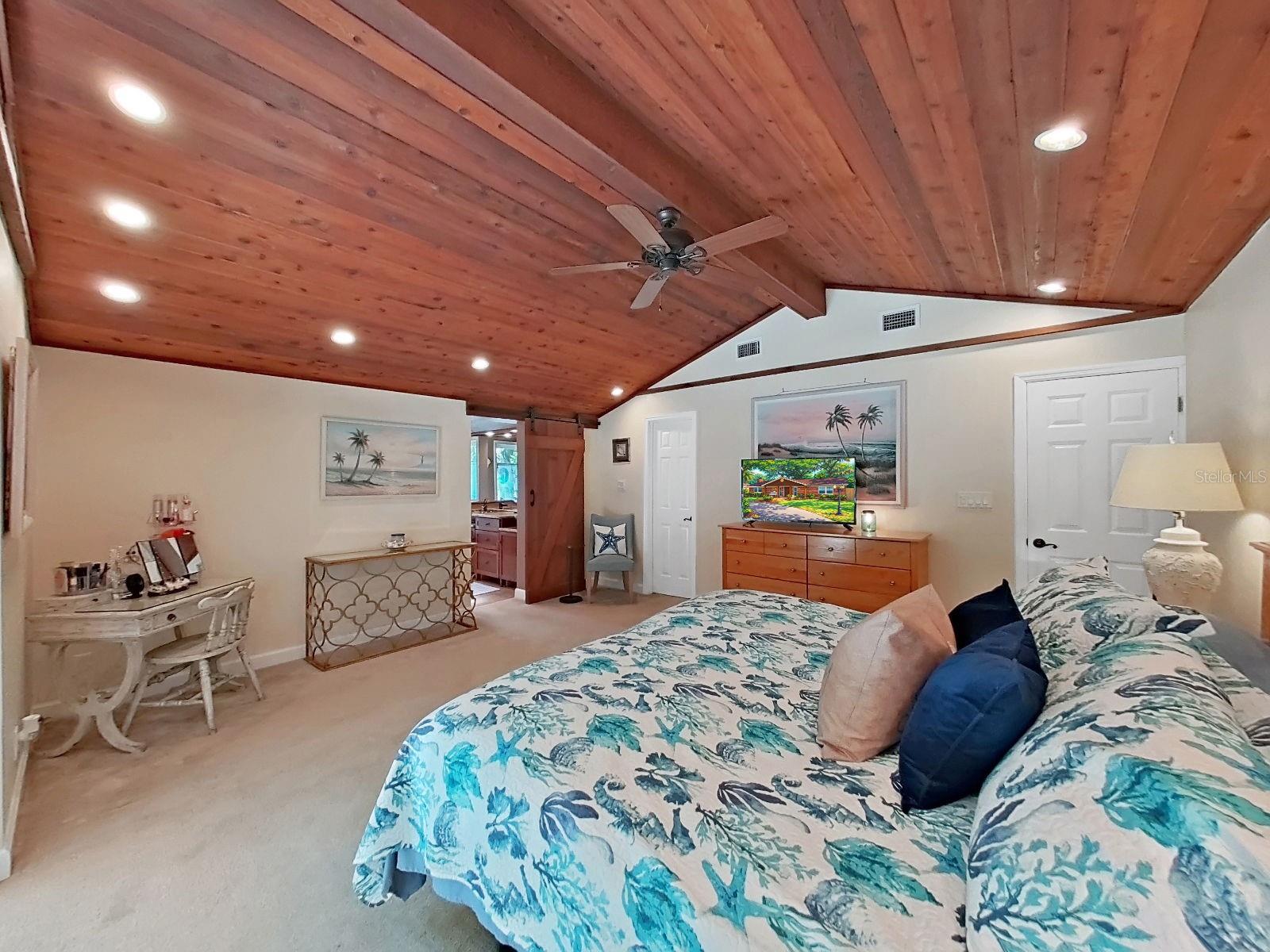 TRACERS LAKE KEEN ESTATES UNI - Residential