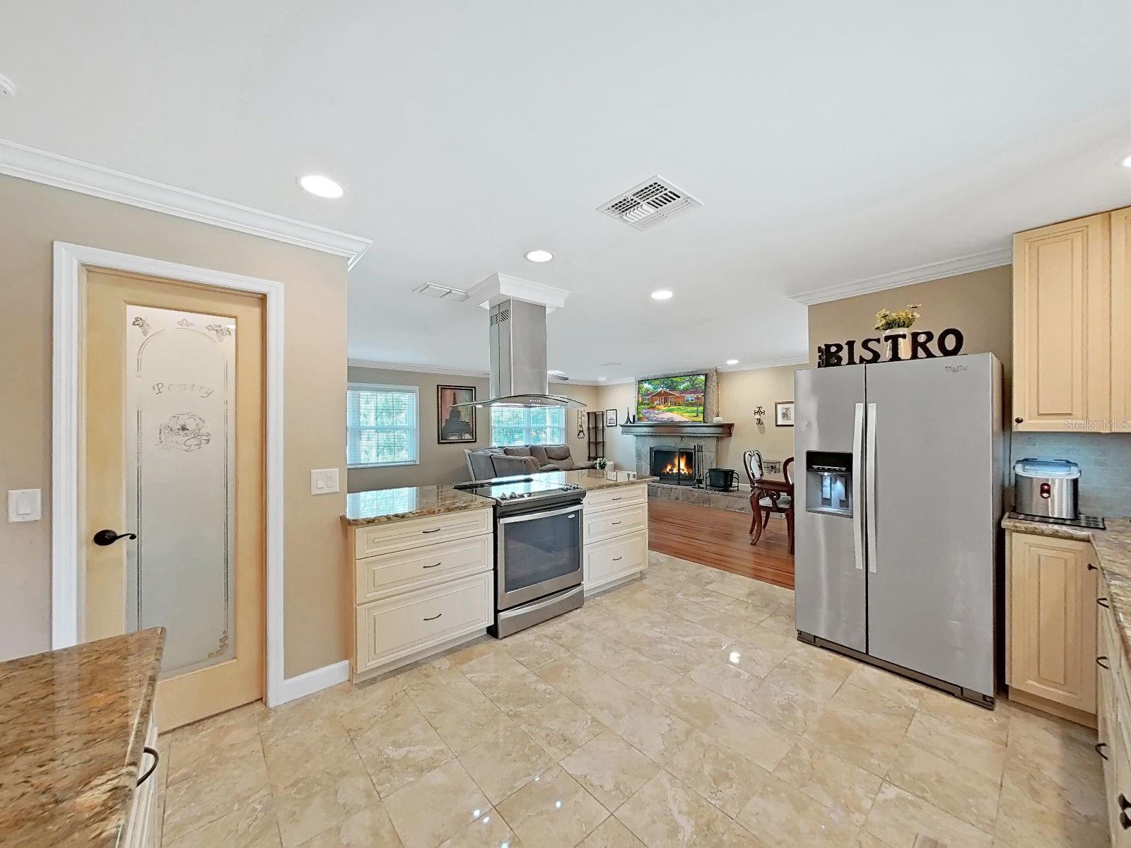 TRACERS LAKE KEEN ESTATES UNI - Residential