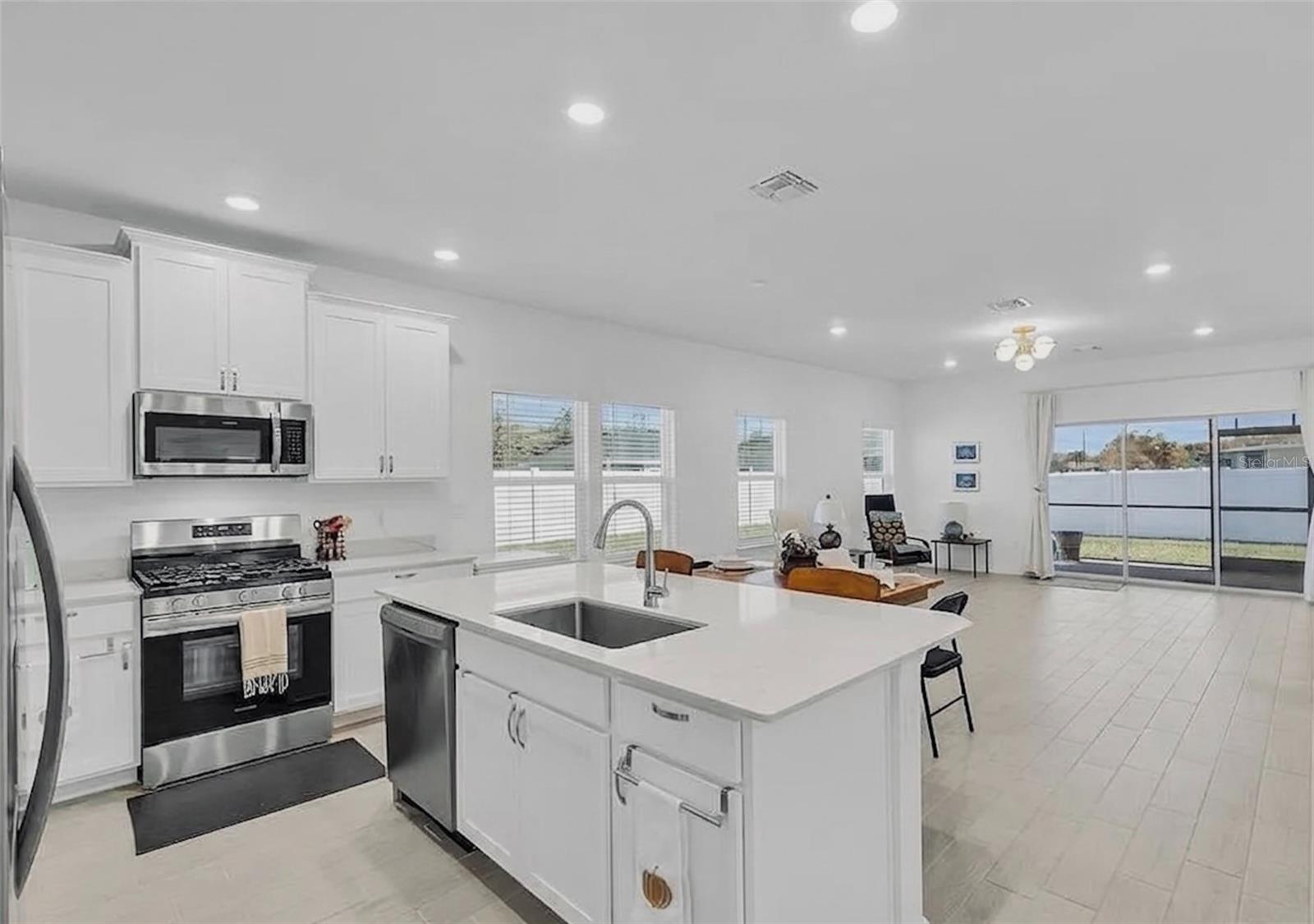 511 NW 4TH TERRACE