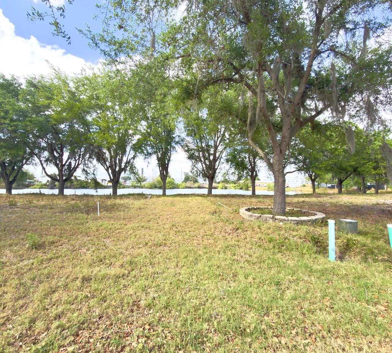 LAKE BURBANK VILLAGE - Residential
