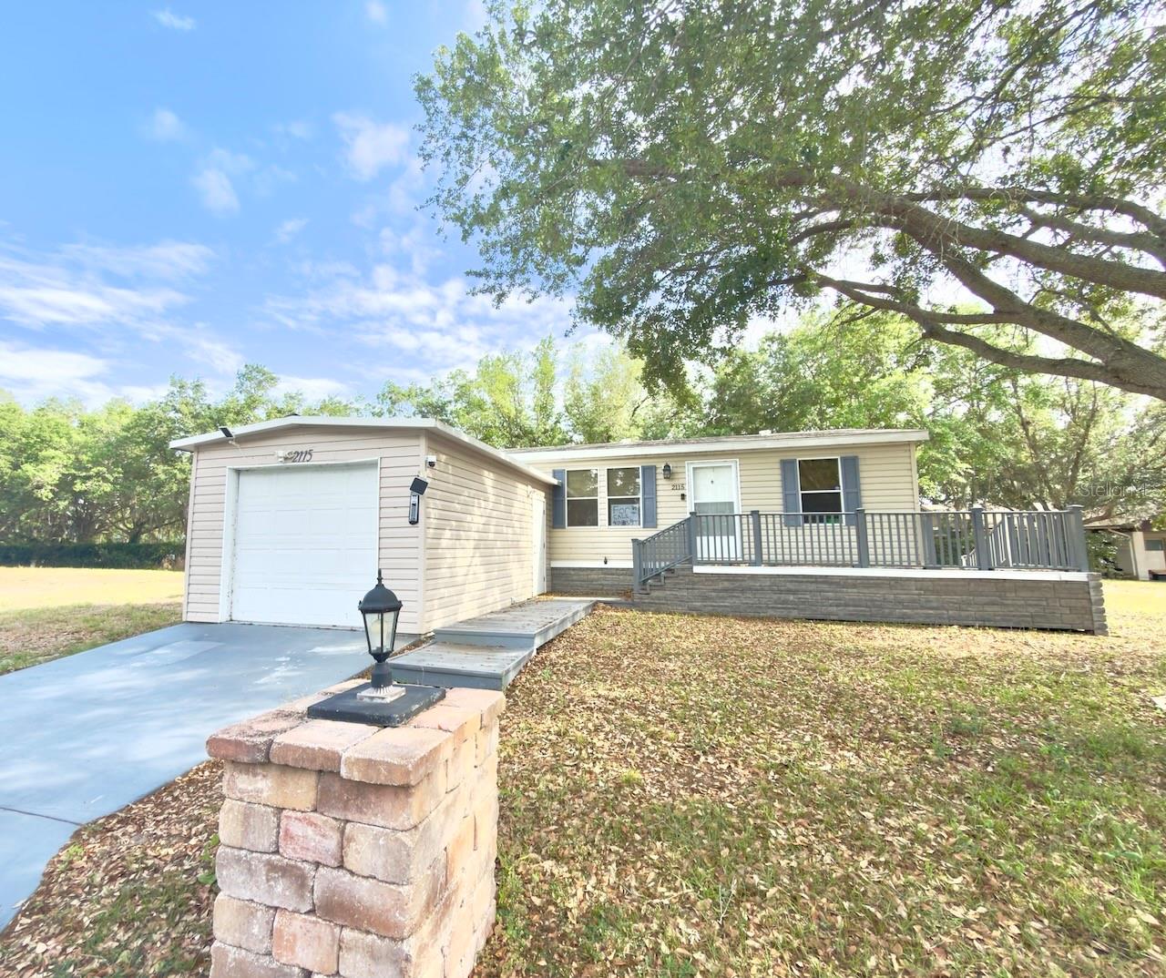 LAKE BURBANK VILLAGE - Residential