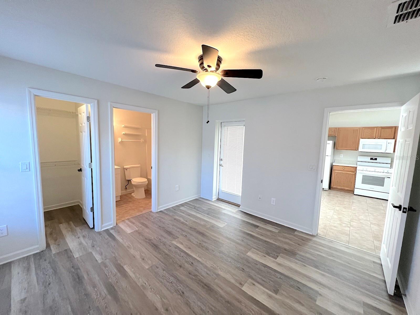 BELLE TERRE - Residential Lease