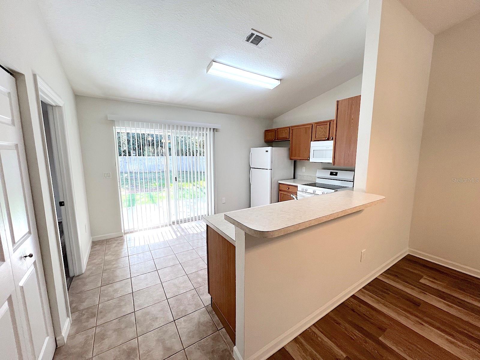 BELLE TERRE - Residential Lease