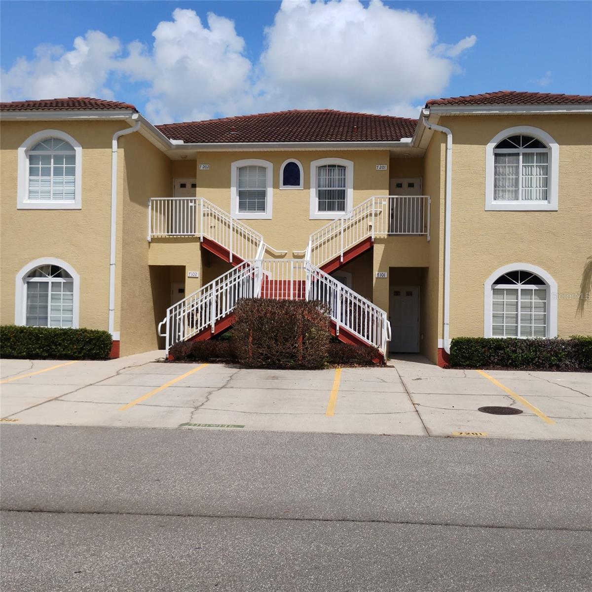 LAKE MARION GOLF RESIDENCE CONDO - Residential