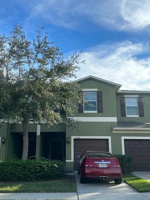 FOR RENT - Gorgeous 3 bed, 2.5 bath townhome in the gated community of Brandon Pointe. This home features an open floor plan, new flooring throughout. The kitchen offers stainless steel appliances, plenty of counter and cabinet space for storage. Half bathroom located downstairs for guest convenience and two additional full baths upstairs. The master suite and secondary bedrooms upstairs have ample space and natural lighting. You have your own little enclosed lanai area to sit and have the benefit of no properties at the back to overlook your chill out time. The community pool is great to cool off the summer days in the sunny Florida weather. Move-in ready and short distance to dining, shopping, schools, hospitals and easy access to I-75.