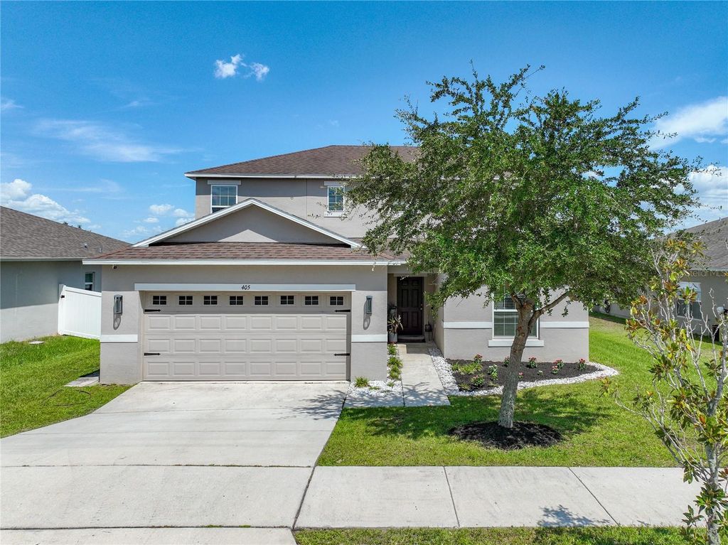 Photo of 405 Kestrel Drive, Groveland, FL 34736 (MLS # O6428144)