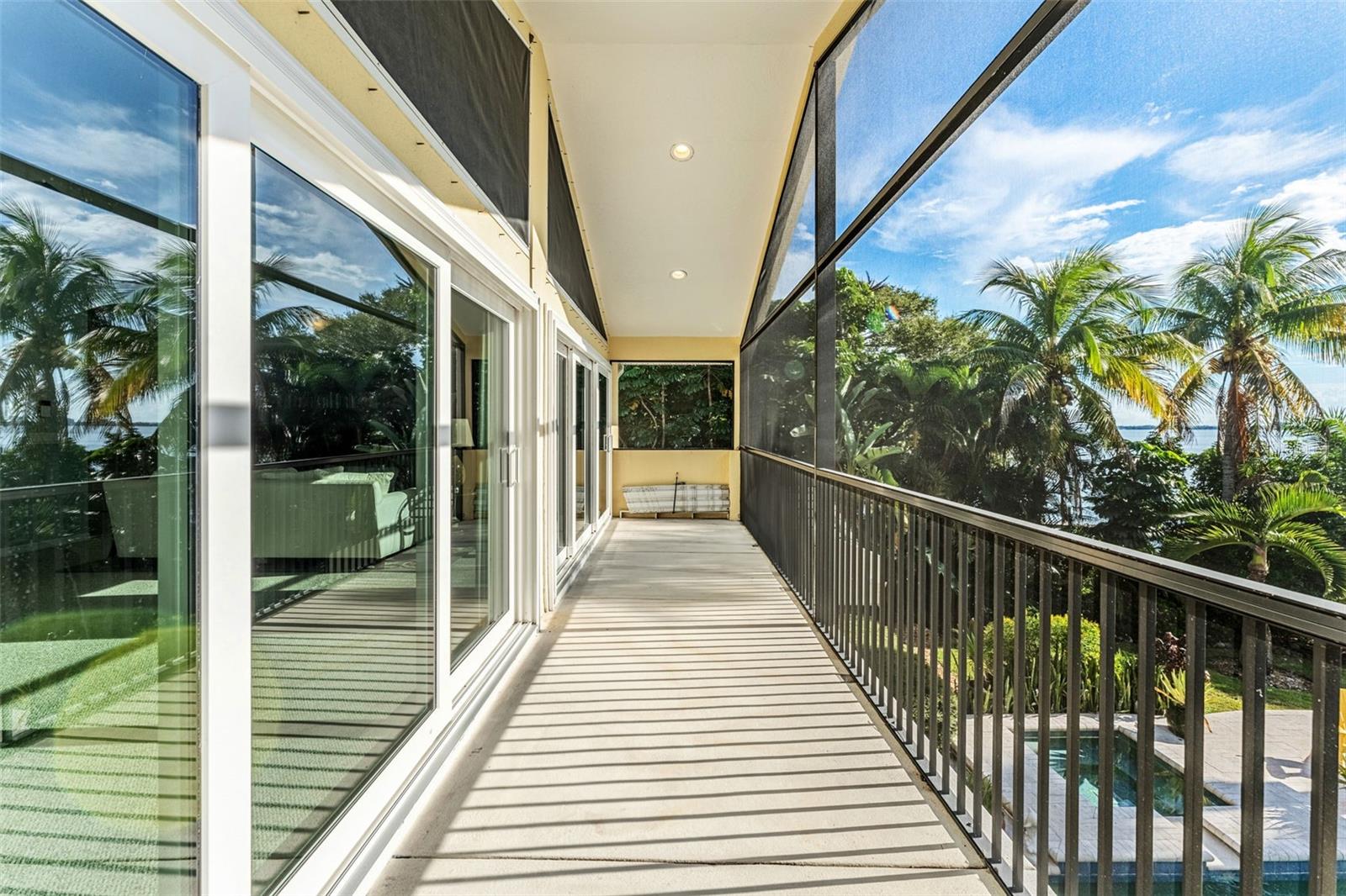 RIVER SHORES 1ST ADD - Residential