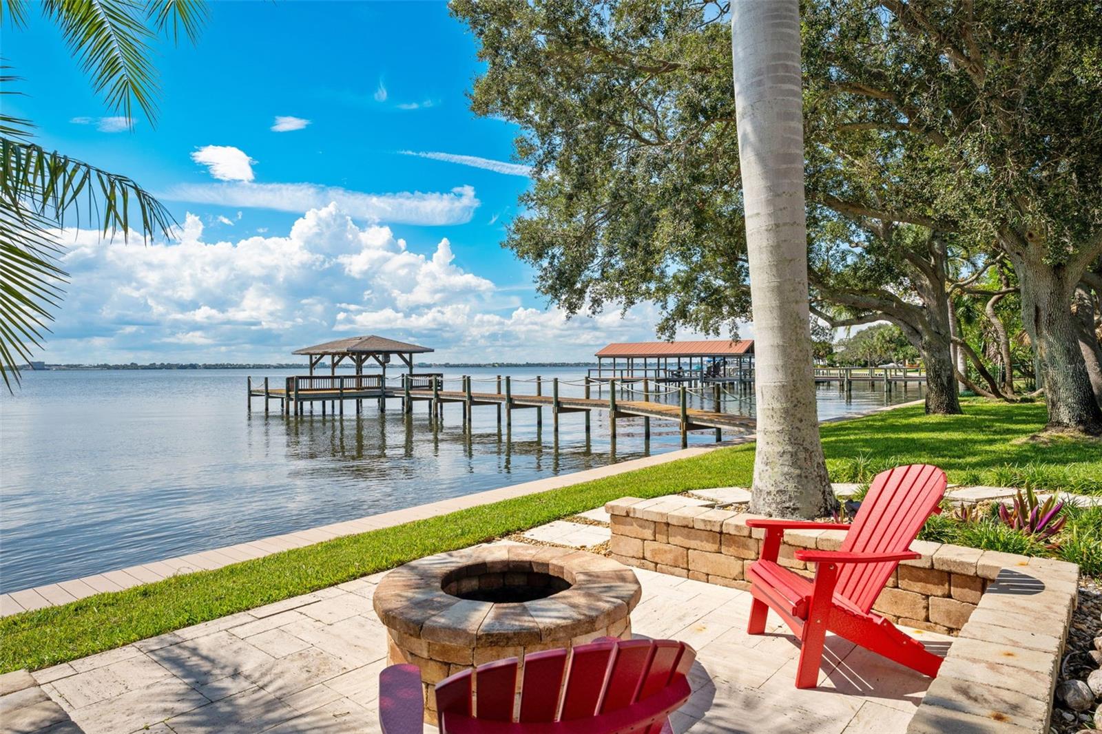 RIVER SHORES 1ST ADD - Residential