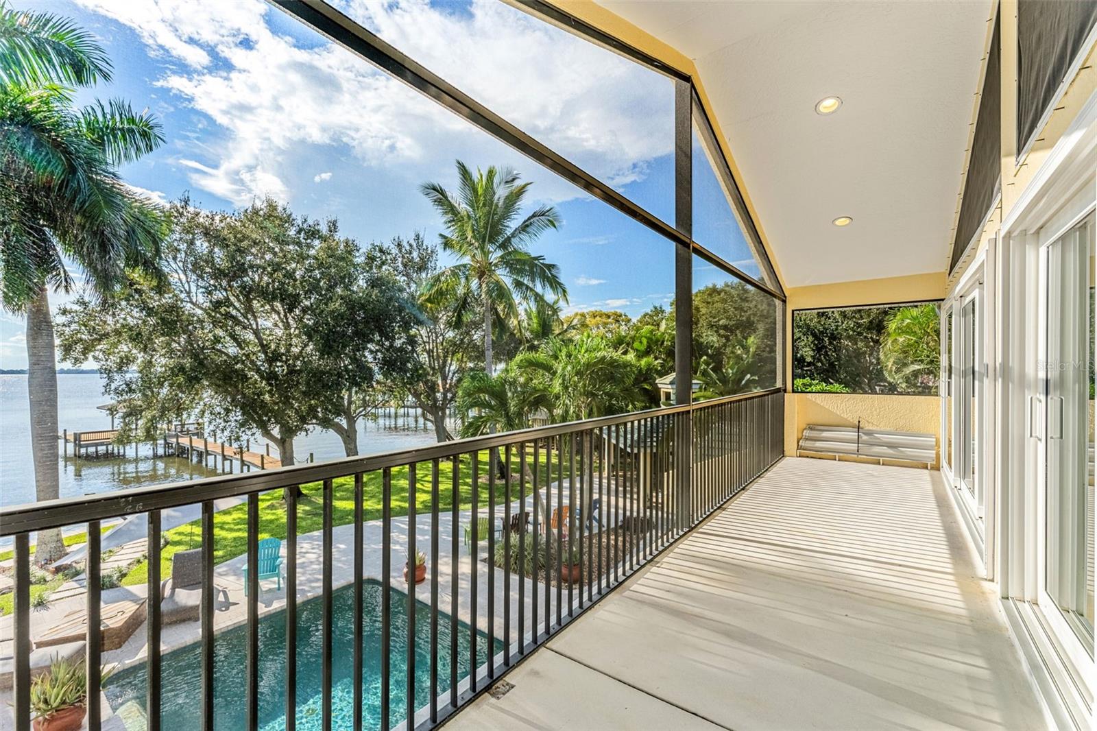 RIVER SHORES 1ST ADD - Residential