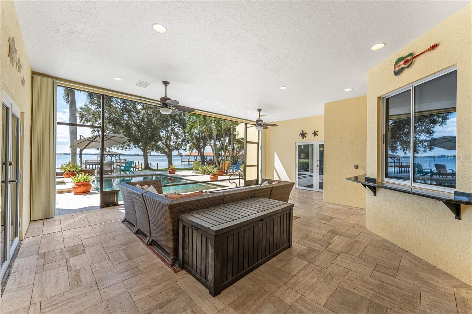 RIVER SHORES 1ST ADD - Residential