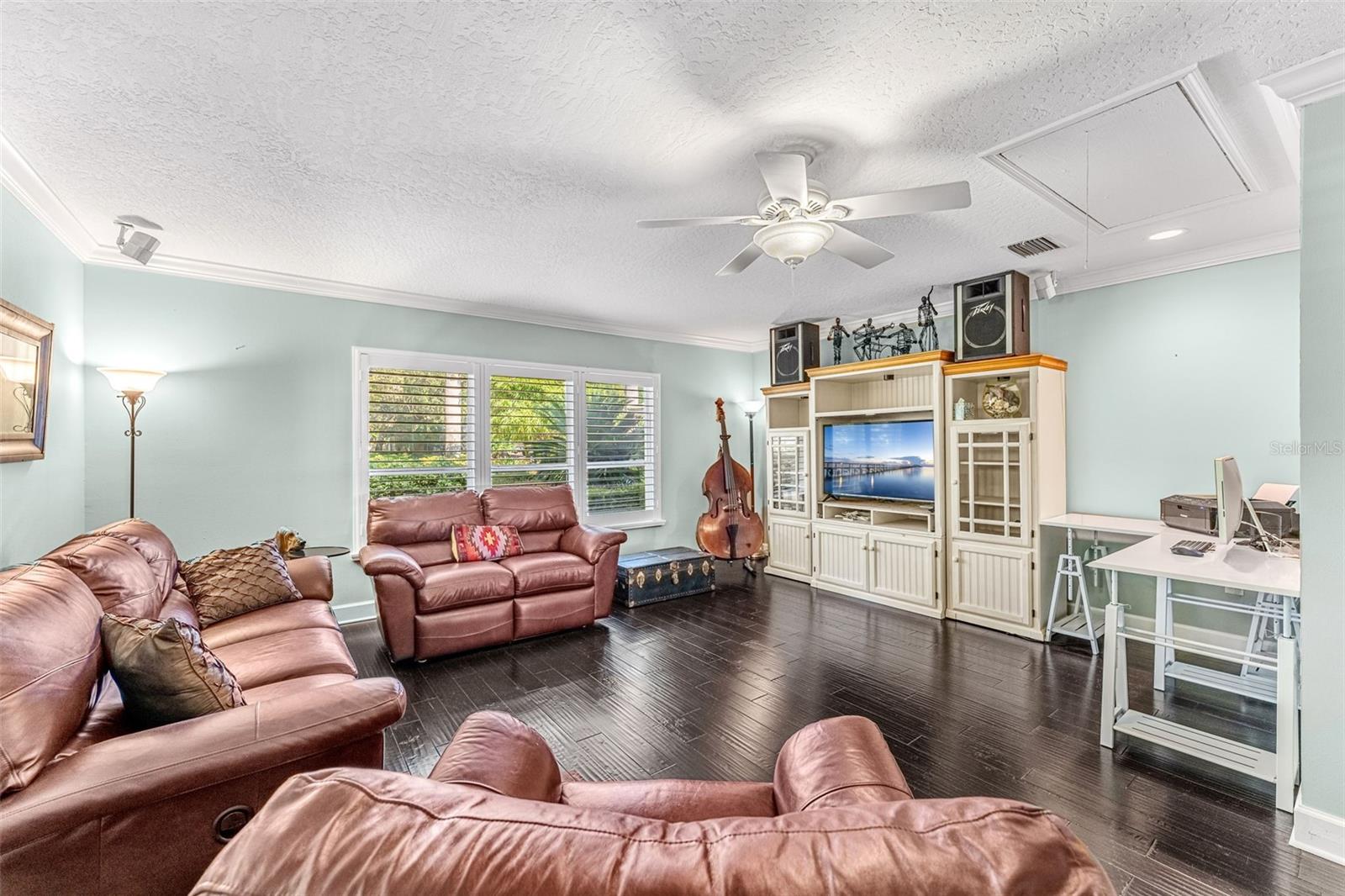 RIVER SHORES 1ST ADD - Residential