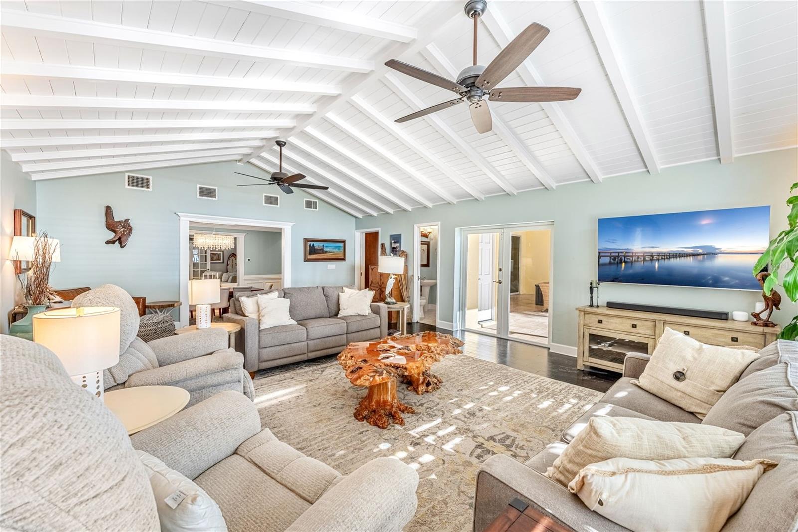 RIVER SHORES 1ST ADD - Residential