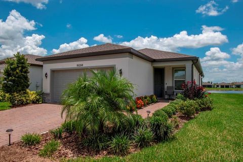 A home in LAND O LAKES