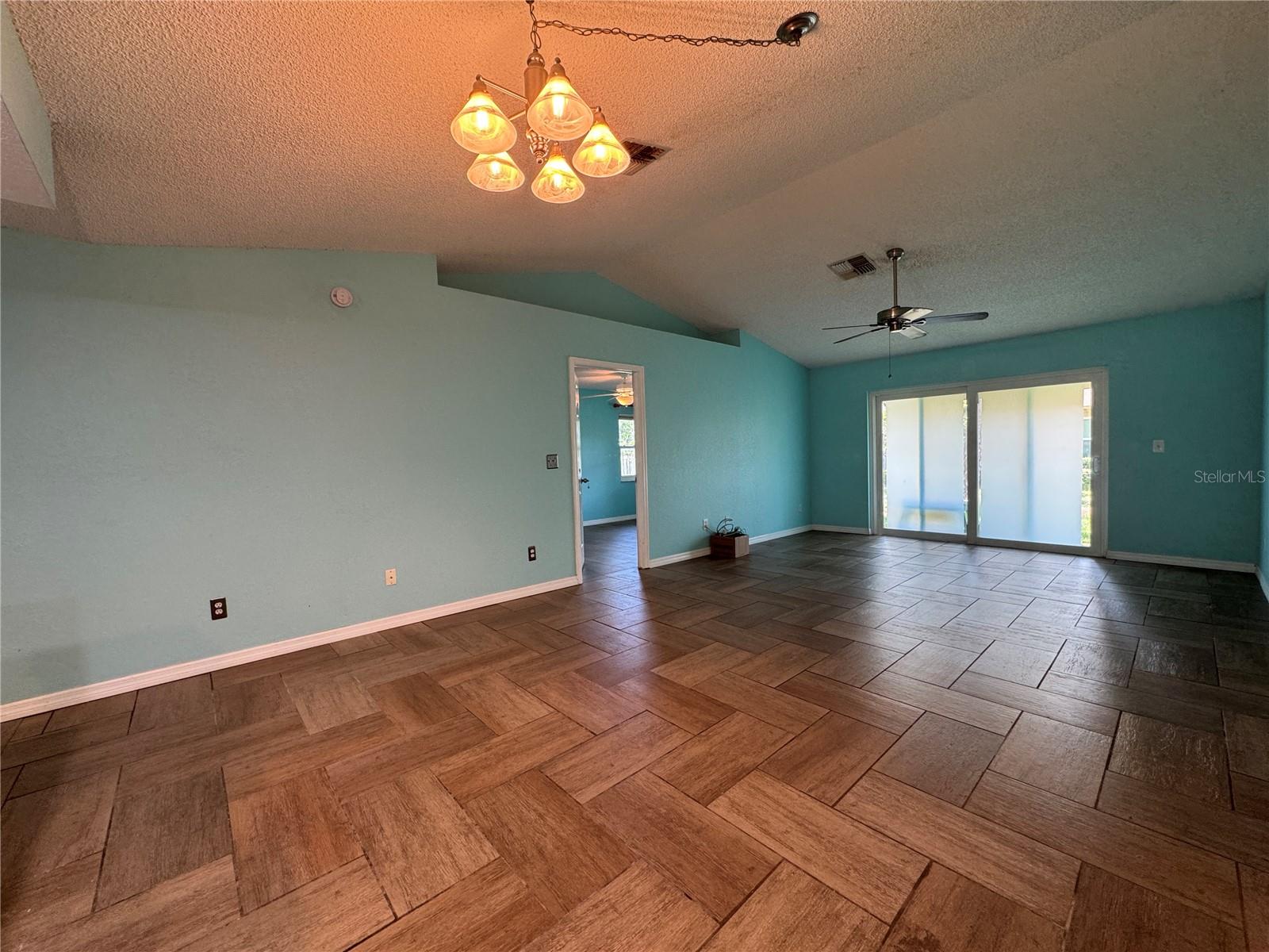 LAKES UNIT 2 PH 4 - Residential