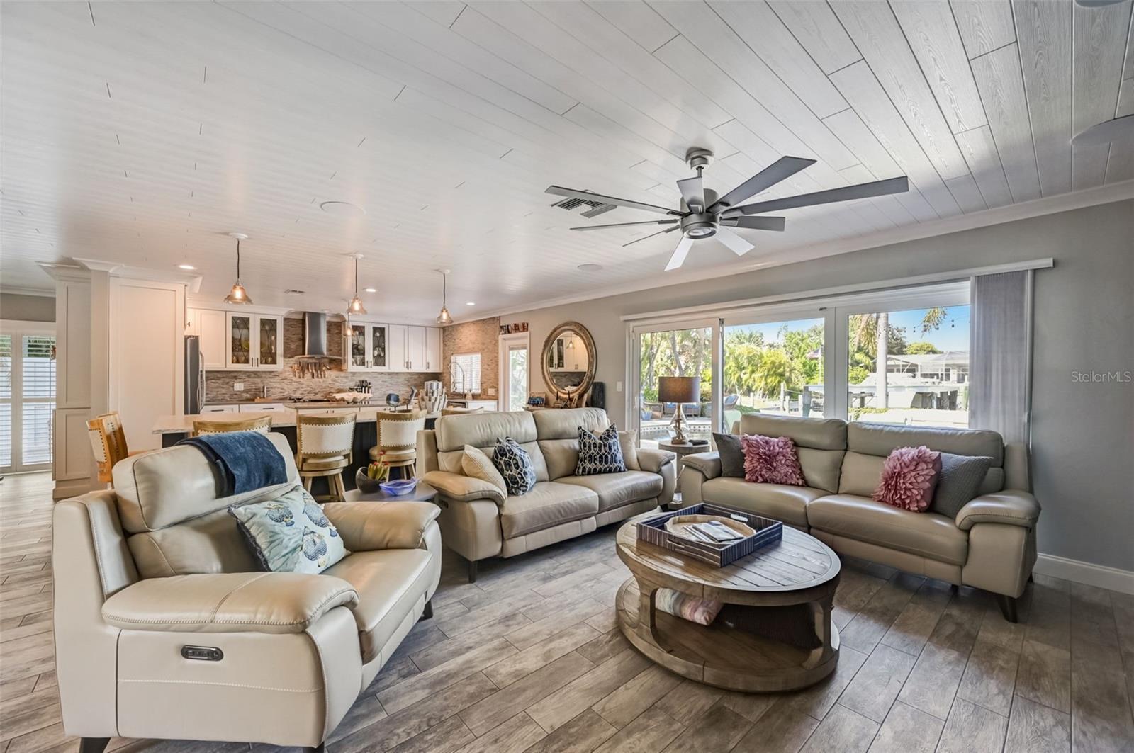 TIERRA VERDE UNIT 1 1ST REP - Residential