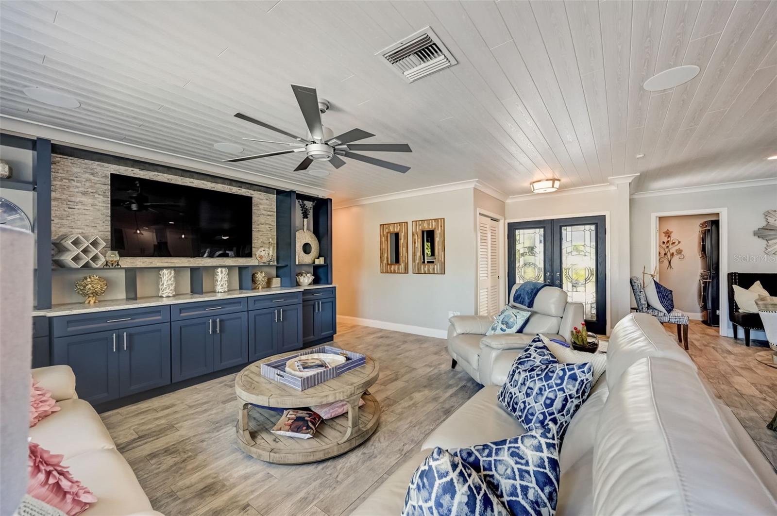 TIERRA VERDE UNIT 1 1ST REP - Residential