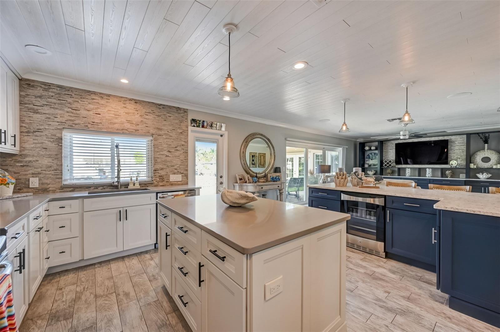 TIERRA VERDE UNIT 1 1ST REP - Residential