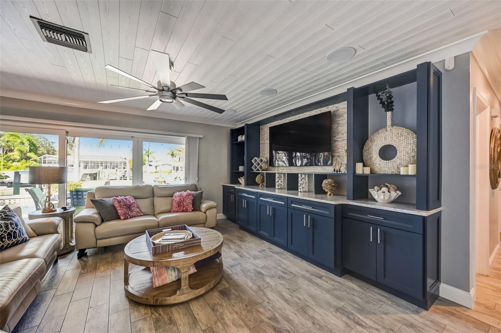 TIERRA VERDE UNIT 1 1ST REP - Residential