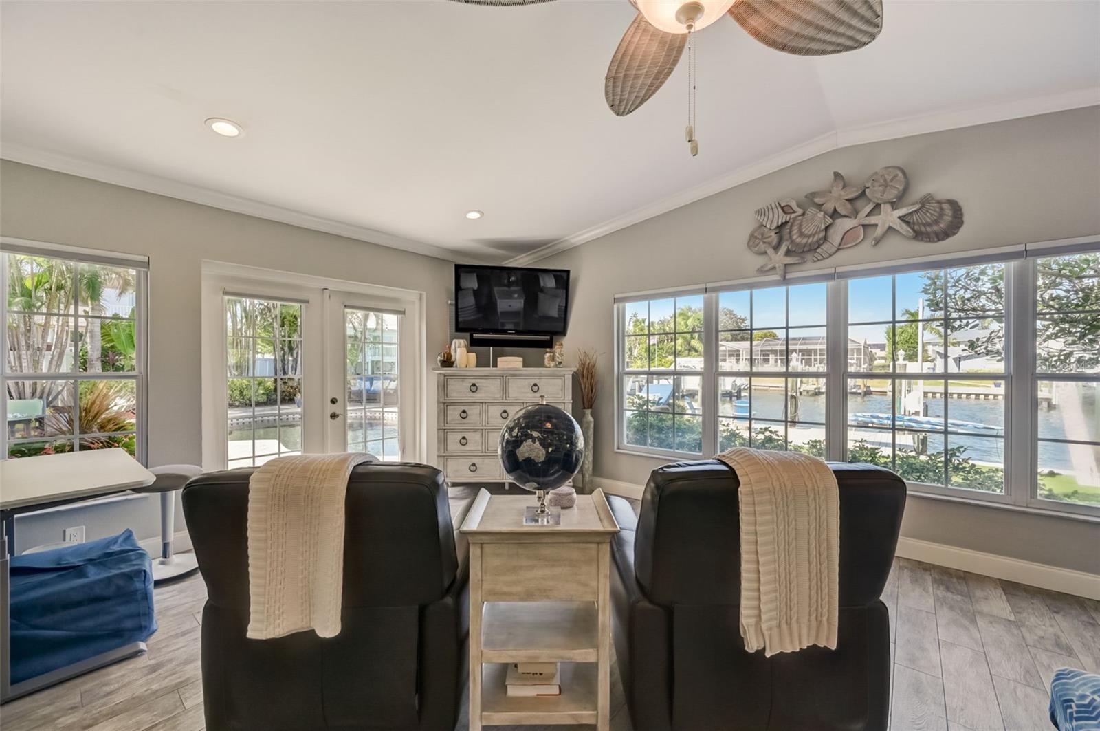 TIERRA VERDE UNIT 1 1ST REP - Residential