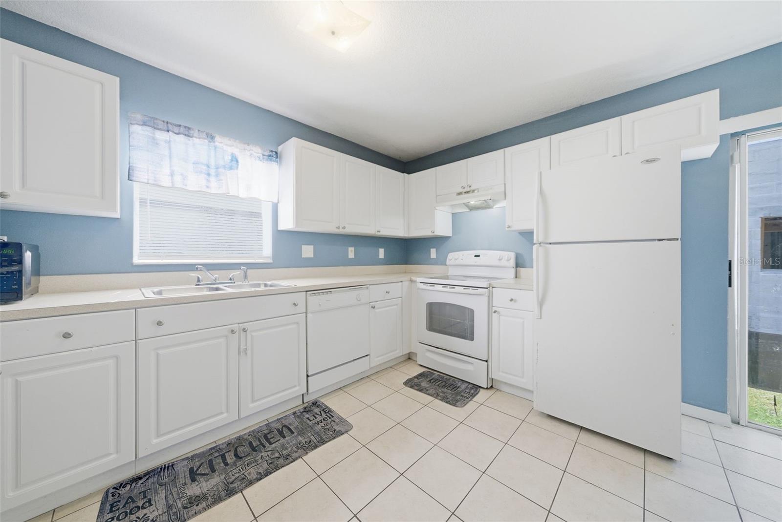 LINCOLN PARK - Residential