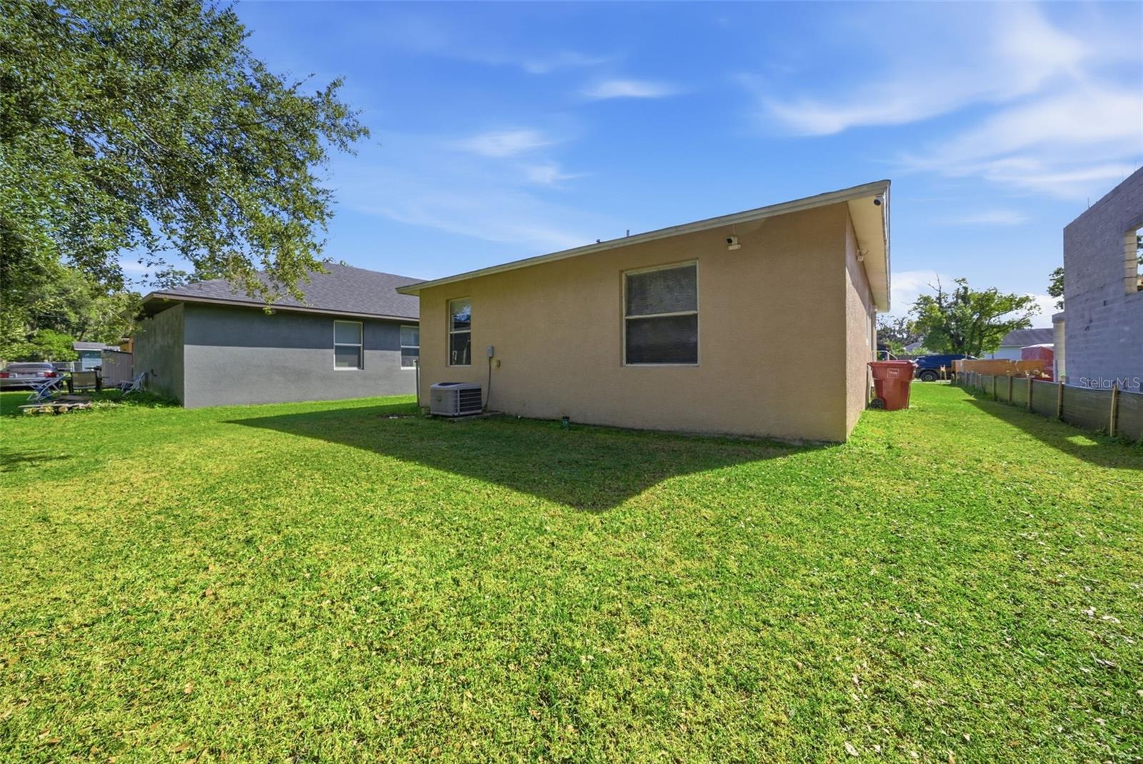 LINCOLN PARK - Residential