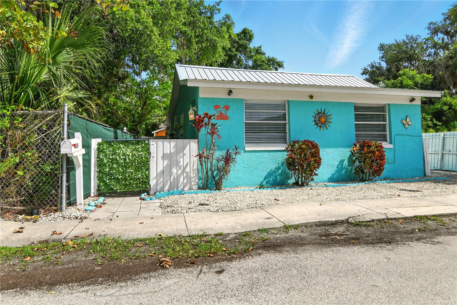 318 PALM STREET
