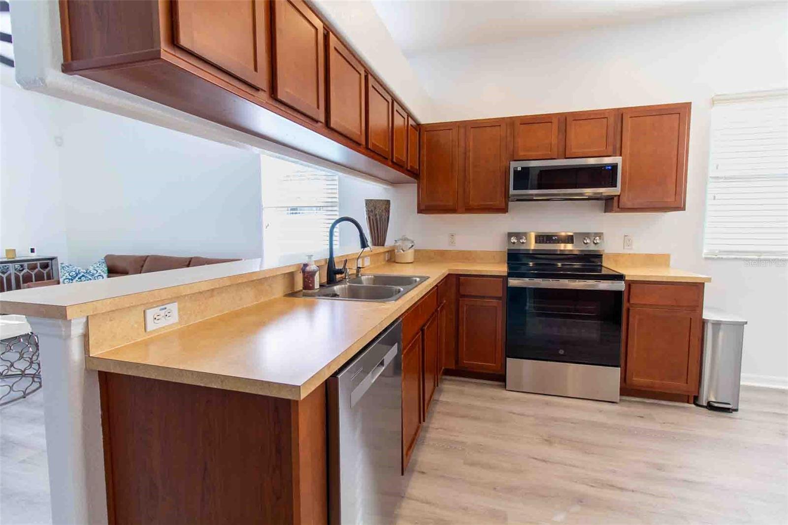 AYERSWORTH GLEN - Residential