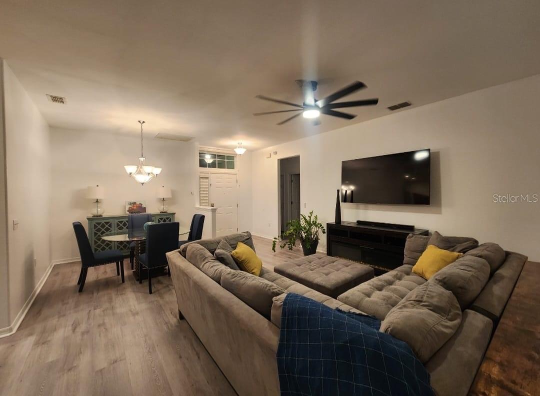 AYERSWORTH GLEN - Residential