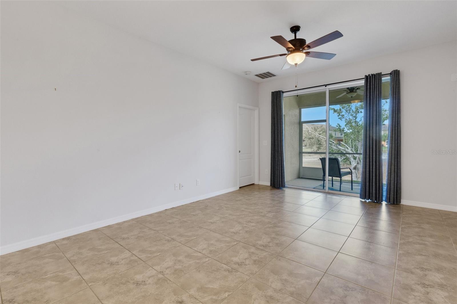 4089 SHADE TREE LANE