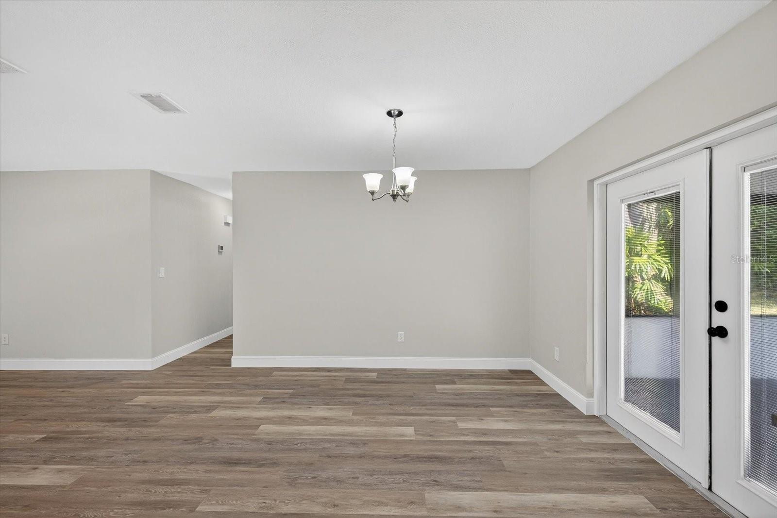 THE GROVES NORTH - Residential