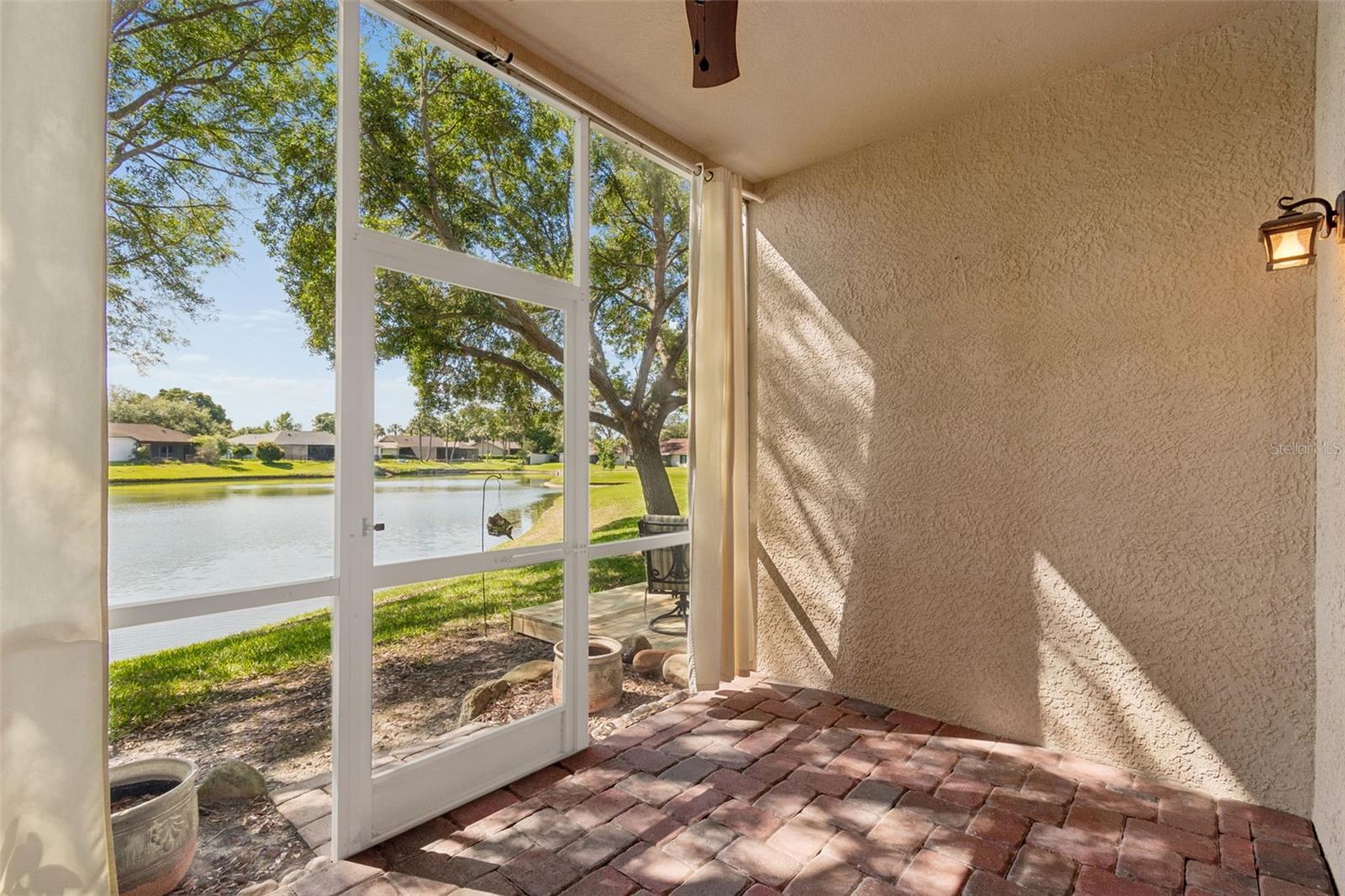 LAKE POINTE - Residential