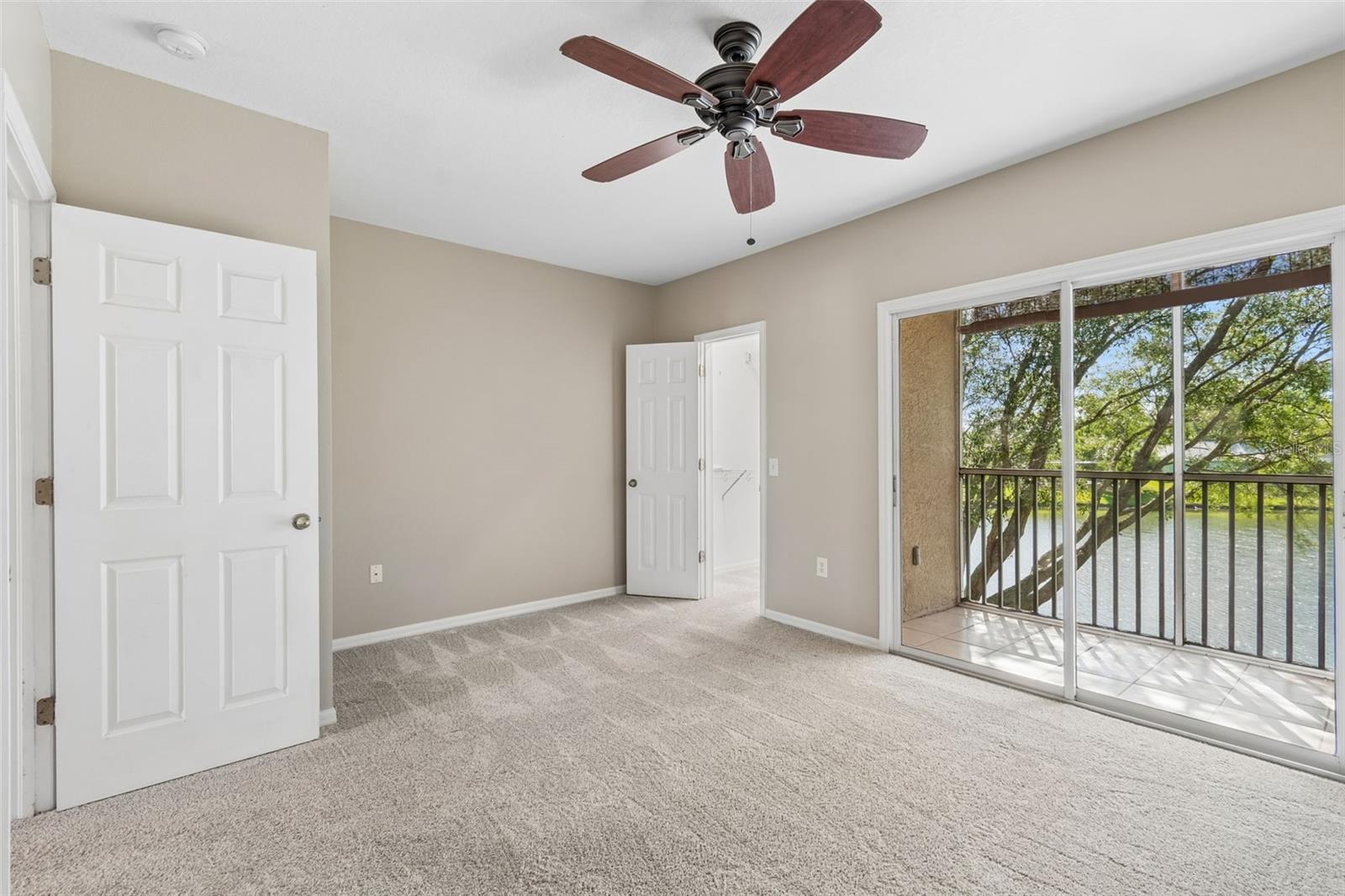 LAKE POINTE - Residential