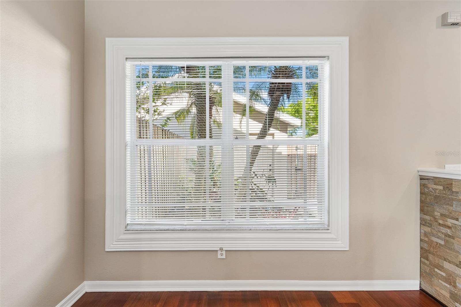 LAKE POINTE - Residential