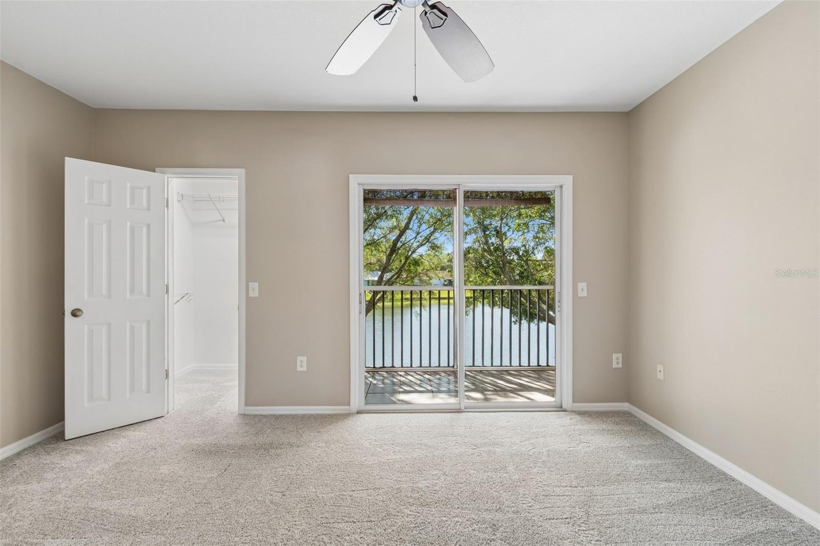 LAKE POINTE - Residential