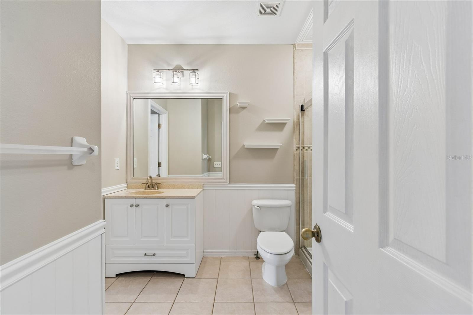 LAKE POINTE - Residential