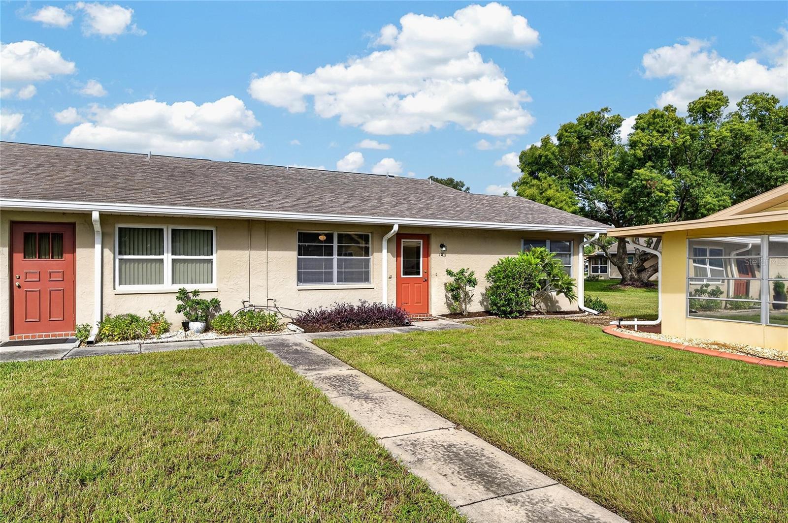 1904 CANTERBURY LANE 18, SUN CITY CENTER, FL, 33573 1 1904 CANTERBURY LANE 18