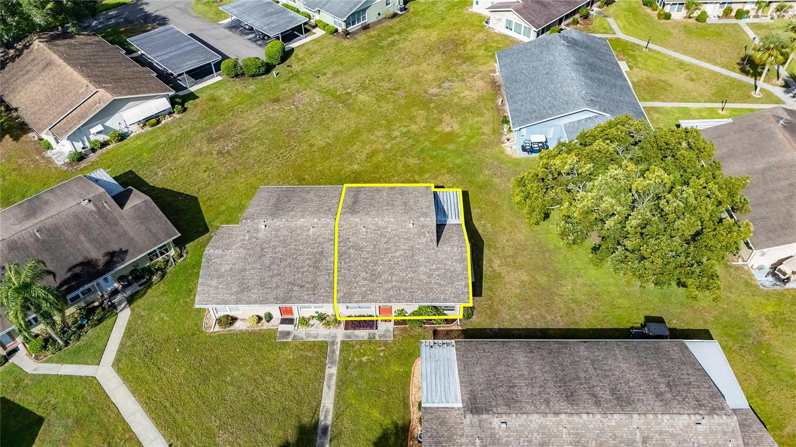 1904 CANTERBURY LANE 18, SUN CITY CENTER, FL, 33573 2 1904 CANTERBURY LANE 18
