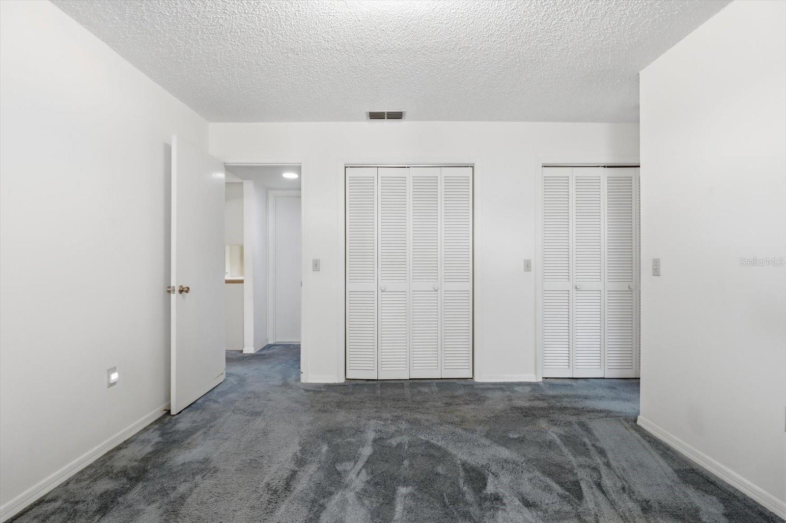 PARKSIDE VILLAGE UNIT 04 - Residential