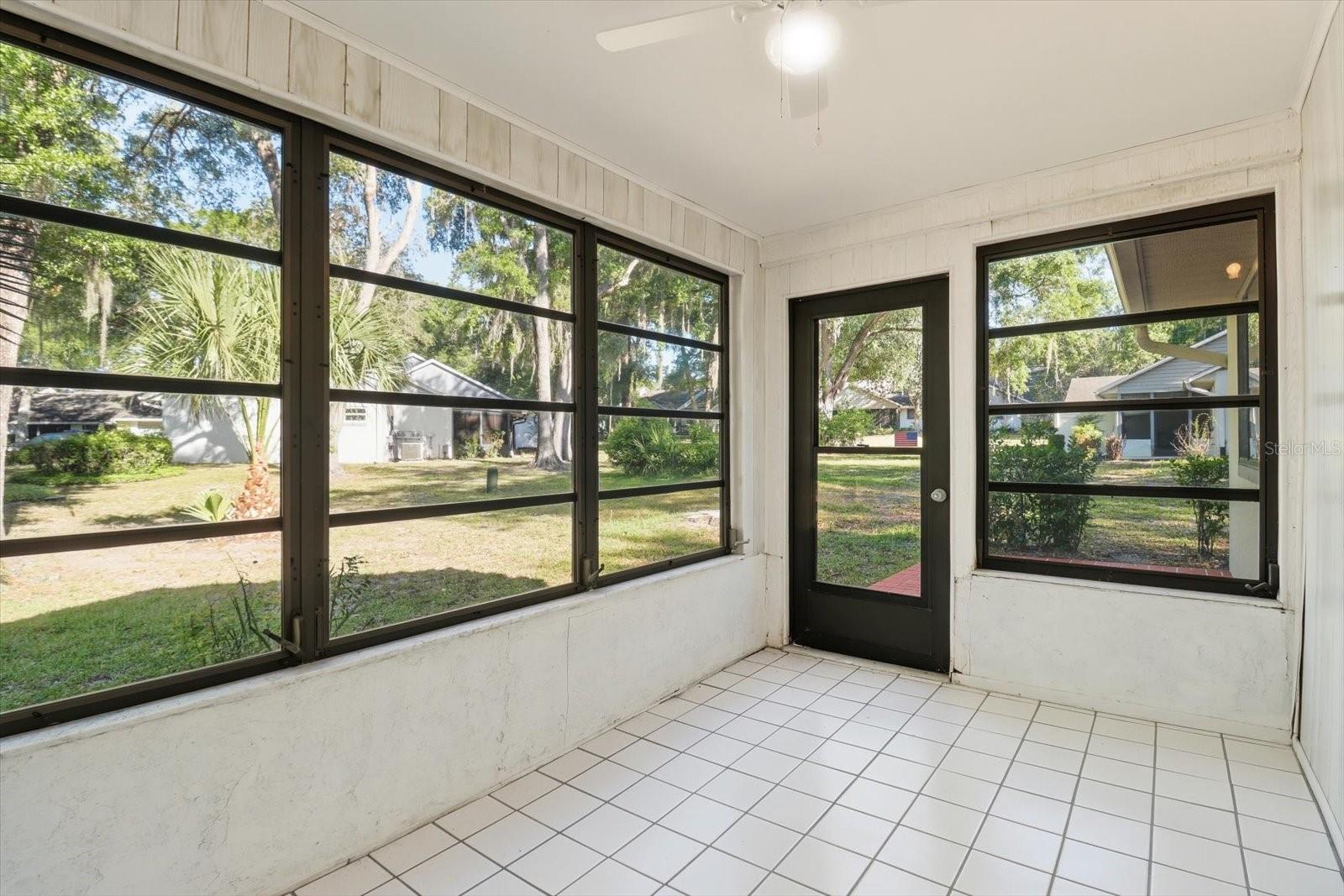 PARKSIDE VILLAGE UNIT 04 - Residential