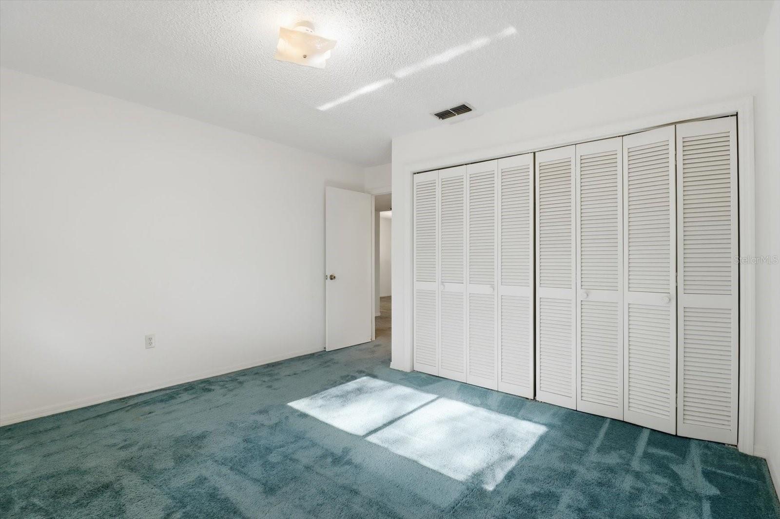 PARKSIDE VILLAGE UNIT 04 - Residential