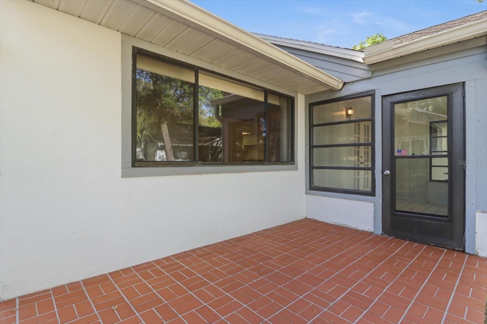 PARKSIDE VILLAGE UNIT 04 - Residential