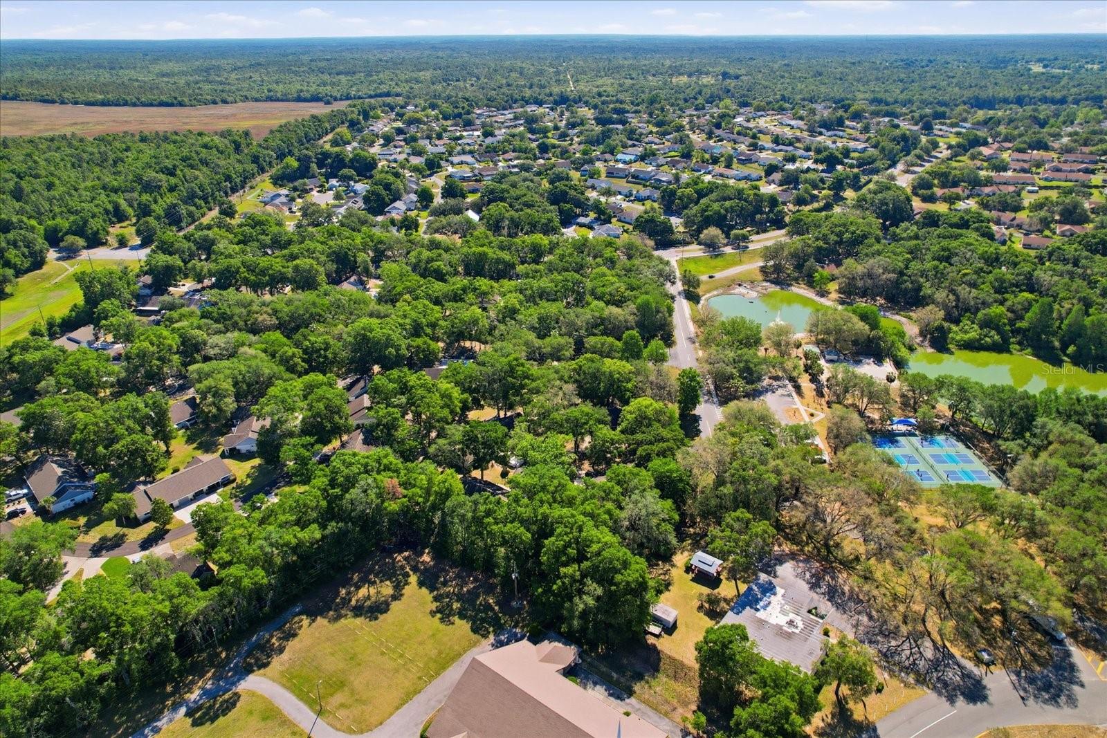 PARKSIDE VILLAGE UNIT 04 - Residential