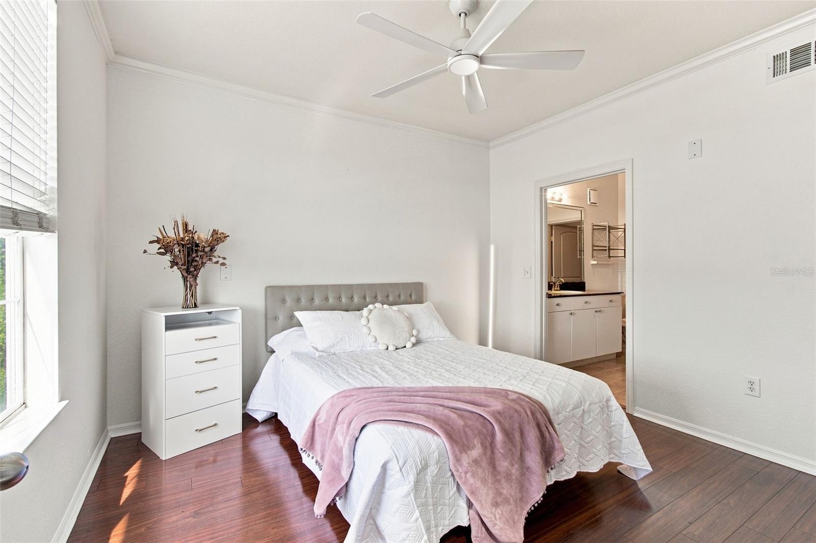 4221 W SPRUCE STREET 2425